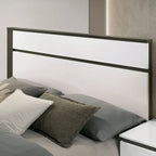 Lit plateforme contemporain Conjira en bois blanc de Furniture of America