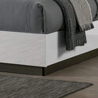 Lit plateforme contemporain Conjira en bois blanc de Furniture of America