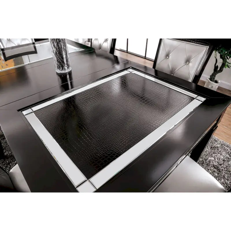 Table de salle à manger contemporaine Silver Orchid Amann avec plateau en verre noir de 84 pouces