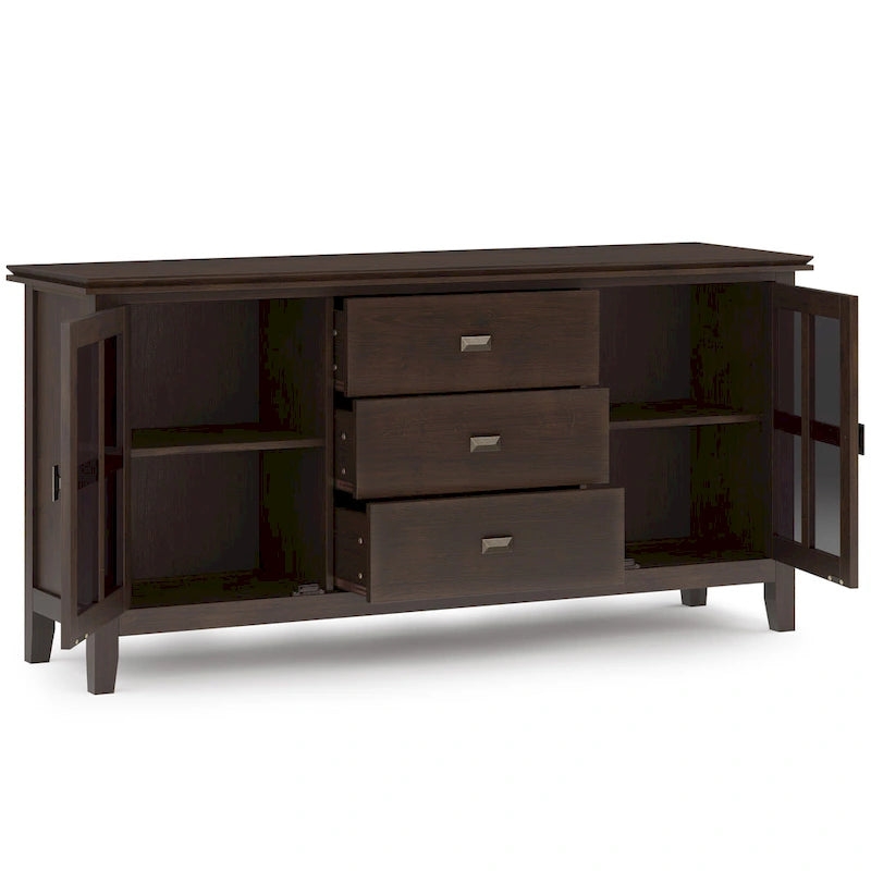 Buffet contemporain WYNDENHALL Stratford en bois massif, 152 cm de large, couleur brun roux - 43 cm de profondeur x 152 cm de largeur x 76 cm de hauteur