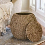 Table d'appoint avec panier de rangement en osier tressé à la main Household Essentials - 43,2 cm (L) x 43,2 cm (l) x 48,3 cm (H)