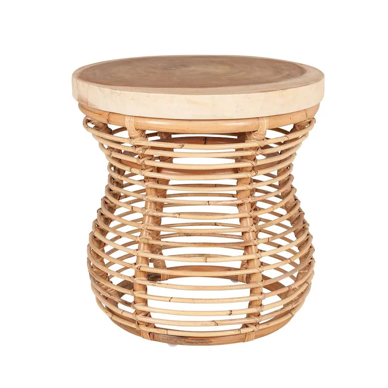 Table d'appoint en rotin avec plateau en bois massif par East at Main