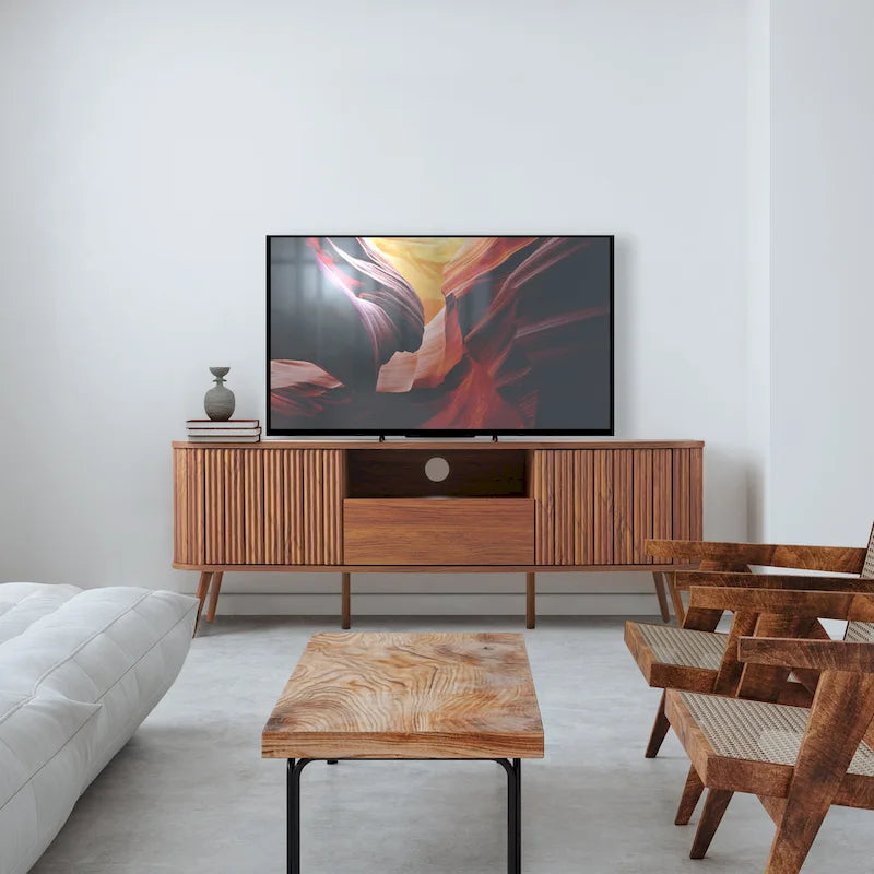 Meuble TV incurvé Finley 70 po de style ferme avec tiroir et portes de rangement, compatible avec les téléviseurs jusqu'à 75 po, avec gestion des câbles, par JONATHAN Y