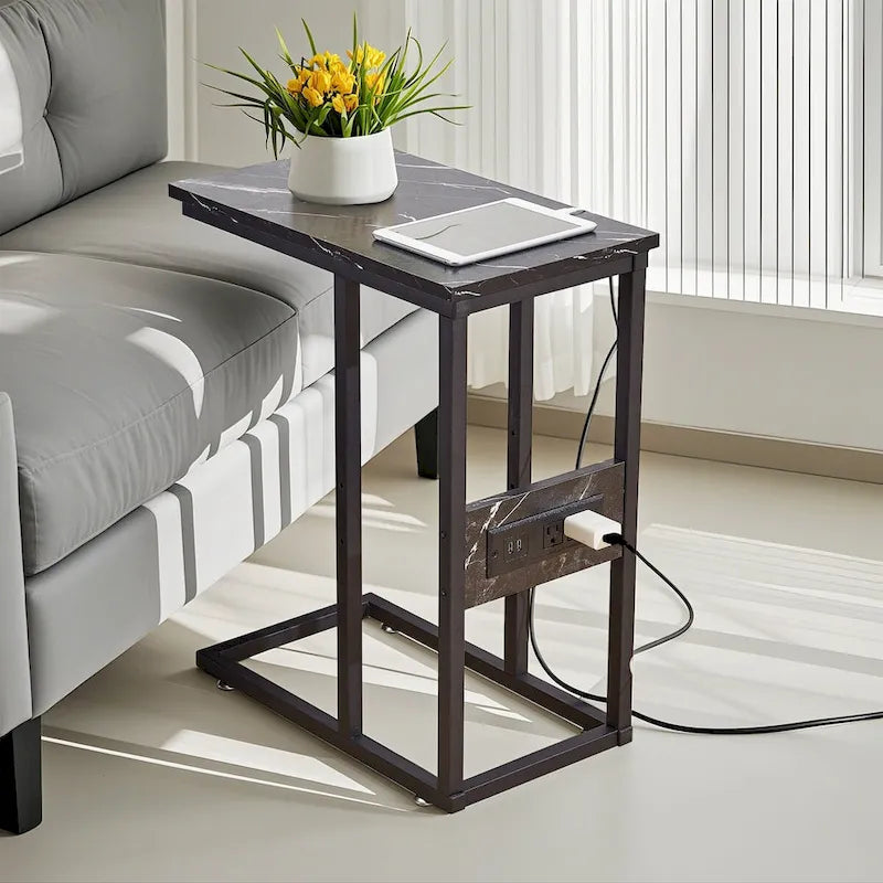 Table d'appoint en forme de C Javlergo, petite table de chevet avec ports USB et prises électriques pour les petits espaces