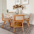 Table de salle à manger ronde à piédestal en chêne massif de 52 pouces